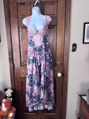 NWT free people Intimately Pink w/Flowers Nightgown Large